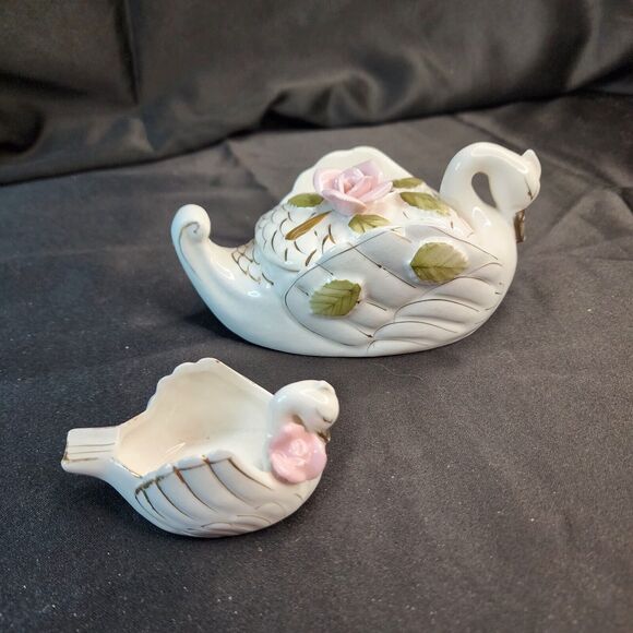 Vtg Artmark Swan Porcelain Floral Cigarette Box with Matching Ash… - Picture 1 of 16
